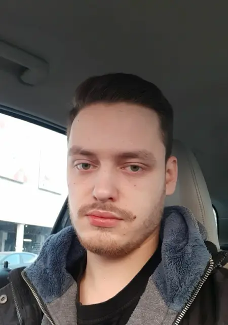 Костя из Владивостока, мне 29, познакомлюсь на одну ночь