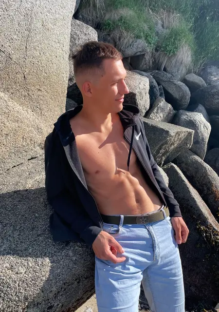 Денис из Магадана, мне 24, познакомлюсь на одну ночь