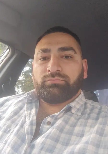 Я Артём, 32, из Клина, ищу знакомства без обязательств