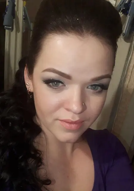 Я Александра, 34, знакомлюсь для общения в Мурманске