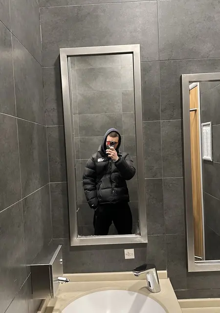 Я Глеб, 20, знакомлюсь без обязательств в Белгороде