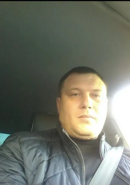 Олег из Вороново, мне 38, познакомлюсь на одну ночь