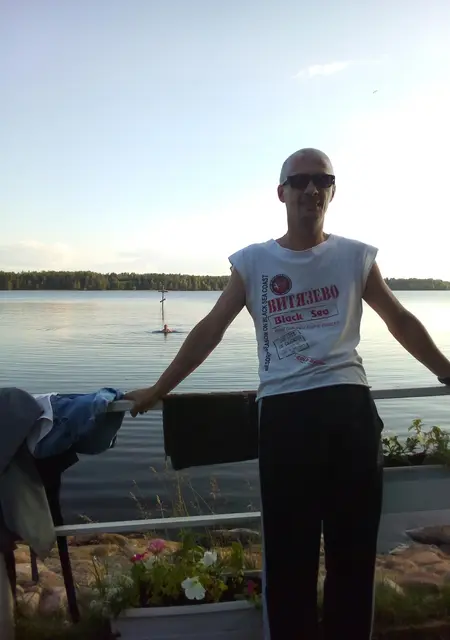 Я Артем, 48, из Бокситогорска, ищу знакомство для общения