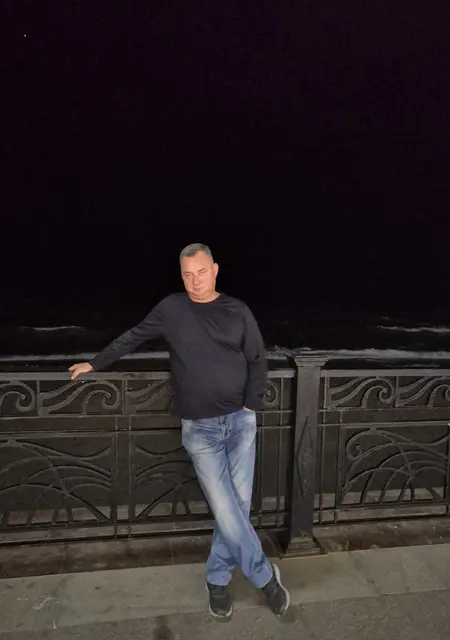 Олег из Симферополя, ищу на сайте знакомства на одну ночь