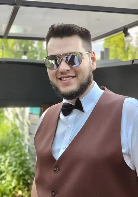 Я Денис, 25, знакомлюсь без обязательств в Томске