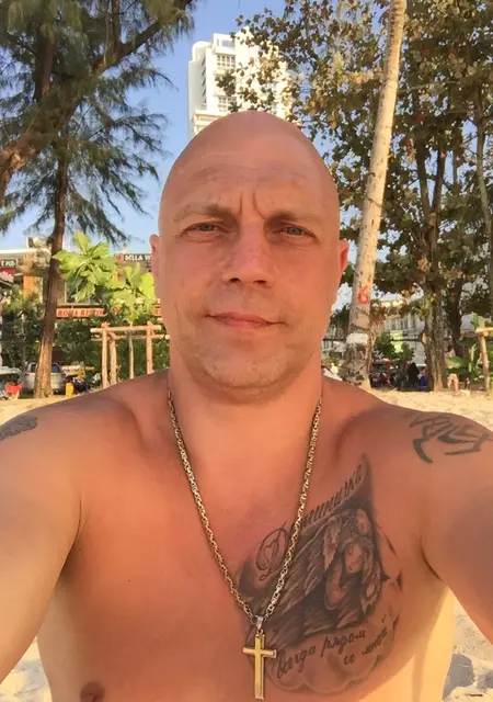 Я Алексей, 50, из Калуги, ищу знакомство для приятного времяпровождения