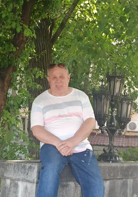 Ник из Москвы, мне 68, познакомлюсь без обязательств