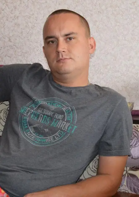 Сергей из Калтана, мне 38, познакомлюсь на одну ночь