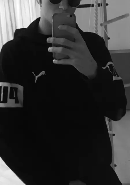 Артём из Невинномысска, ищу на сайте знакомства на одну ночь