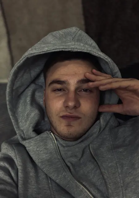 Я Алекс, 25, знакомлюсь без обязательств в Новосибирске