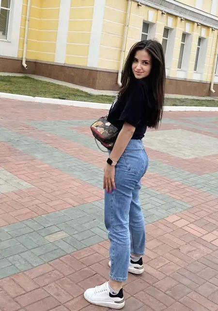 Я Наташа, 25, из Барнаула, ищу знакомства на одну ночь