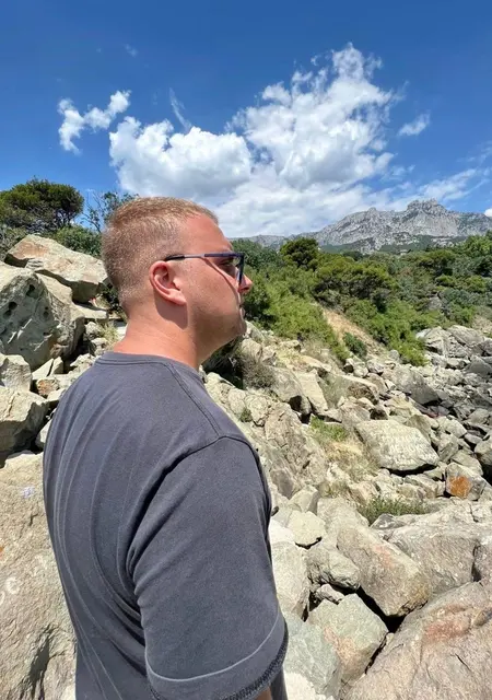 Я Denis, 30, из Кирова, ищу знакомство для совместных путешествий