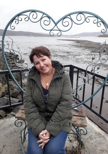 Я Любовь, 47, из Снежногорска, ищу знакомства без обязательств