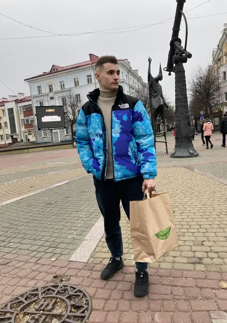 Денис из Тосно, ищу на сайте знакомства на одну ночь