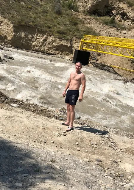 Игорь из Каменска-Уральского, ищу на сайте знакомства на одну ночь