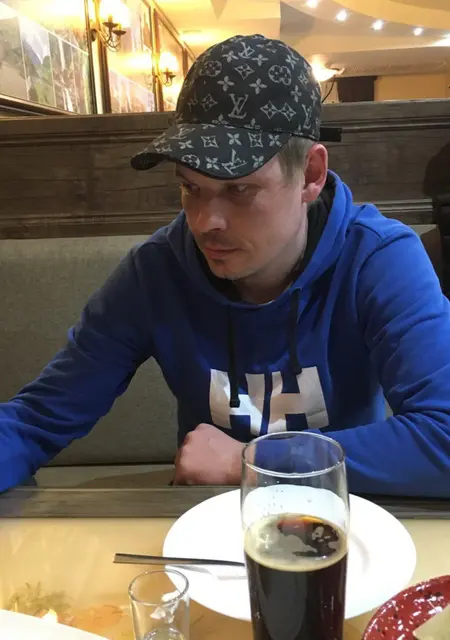 Кирилл из Москвы, ищу на сайте приятное времяпровождение