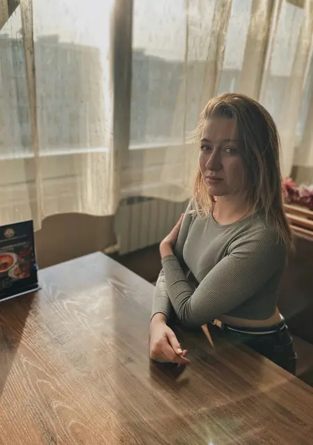 Я Диана, 20, из Бийска, ищу знакомства на одну ночь