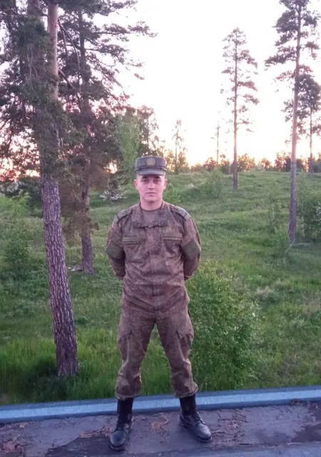 Я Denis, 24, из Чебаркуля, ищу знакомства без обязательств