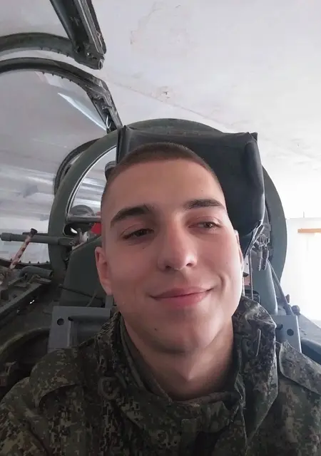 Я Вова, 23, из Комсомольска-на-Амуре, ищу знакомства на одну ночь