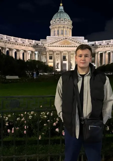 Дато из Москвы, мне 21, познакомлюсь для открытые отношения