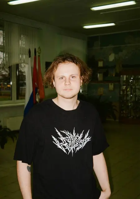 Константин из Феодосии, мне 24, познакомлюсь для приятного времяпровождения