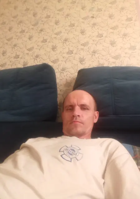 Максим из Березников, ищу на сайте знакомства на одну ночь