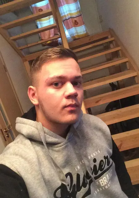 Илья из Череповца, ищу на сайте знакомства на одну ночь