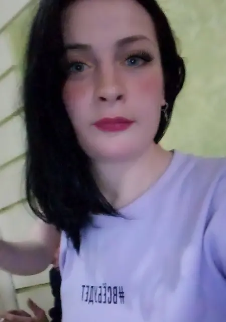 Виолетта из Ревды, ищу на сайте знакомства на одну ночь