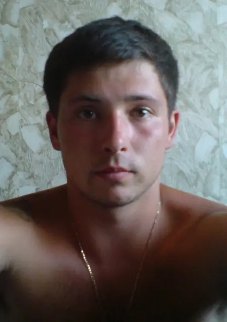 Я Тимур, 42, знакомлюсь без обязательств в Колпине