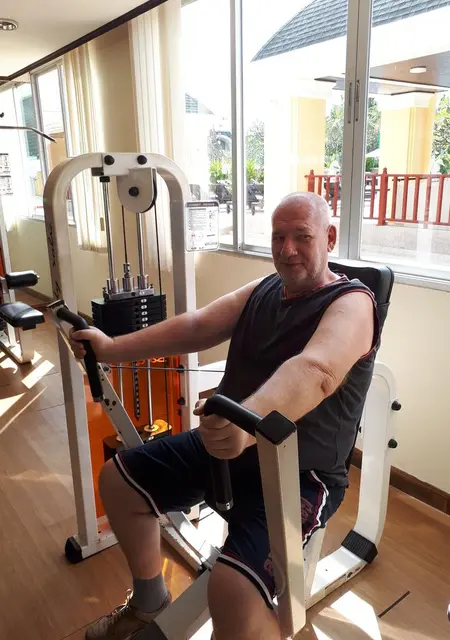 Я Юрий, 64, из Барнаула, ищу знакомства на одну ночь