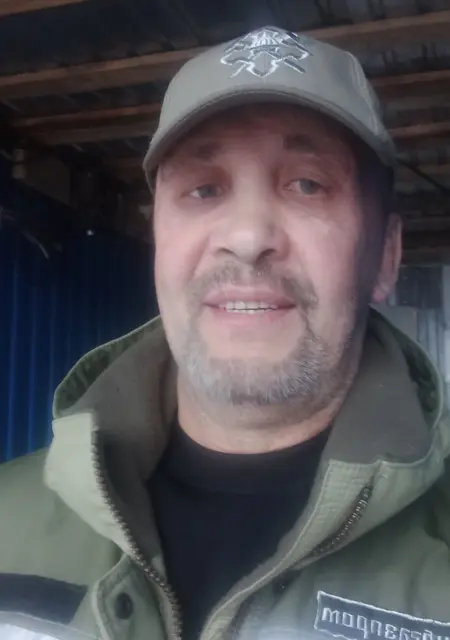 Я Владимир, 50, знакомлюсь для общения в Иловле