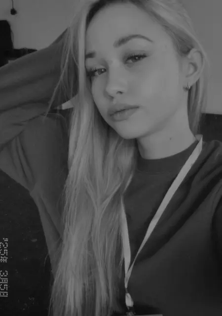 Я Маша, 19, знакомлюсь без обязательств в Азове