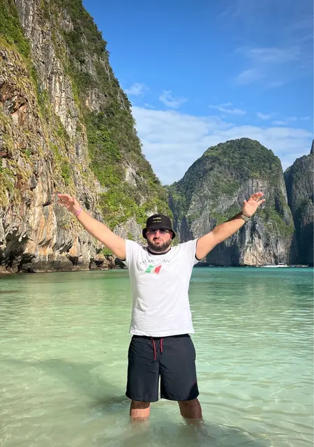 Я Greek, 29, из Тобольска, ищу знакомство для приятного времяпровождения