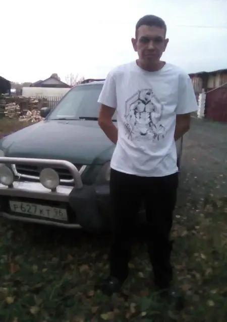 Я Руслан, 39, знакомлюсь без обязательств в Первоуральске