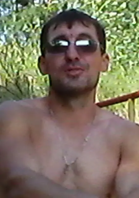 Я Сергей, 45, из Камышина, ищу знакомства без обязательств