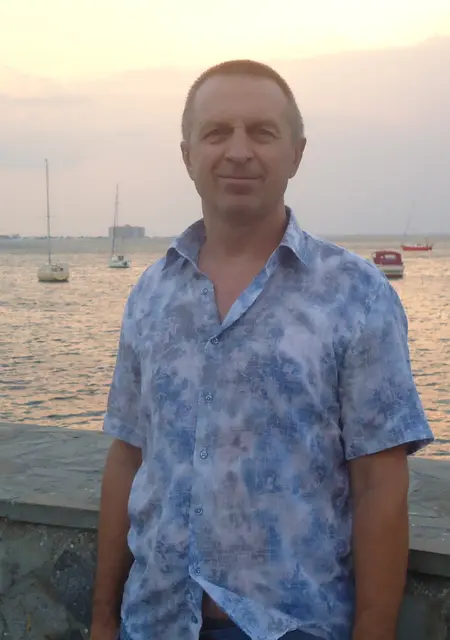 Александр из Сургута, мне 61, познакомлюсь для общения