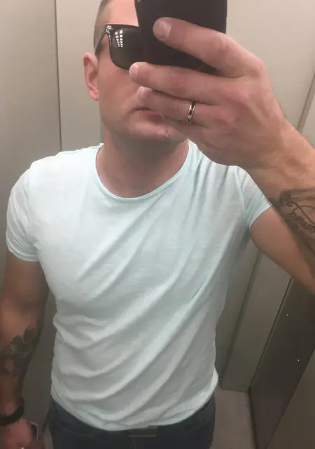 Вадим из Зеленограда, мне 36, познакомлюсь для приятного времяпровождения