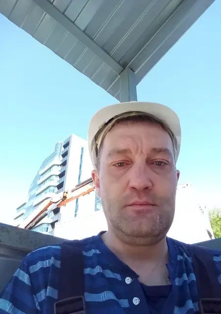Дмитрий из Первоуральска, мне 44, познакомлюсь на одну ночь