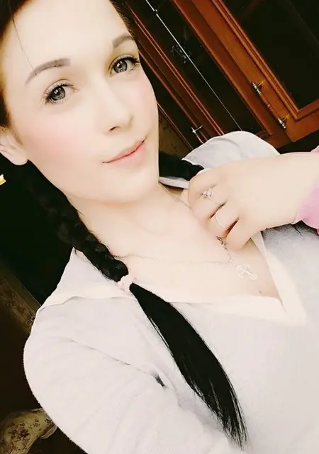 Екатерина из Тольятти, мне 26, познакомлюсь для приятного времяпровождения