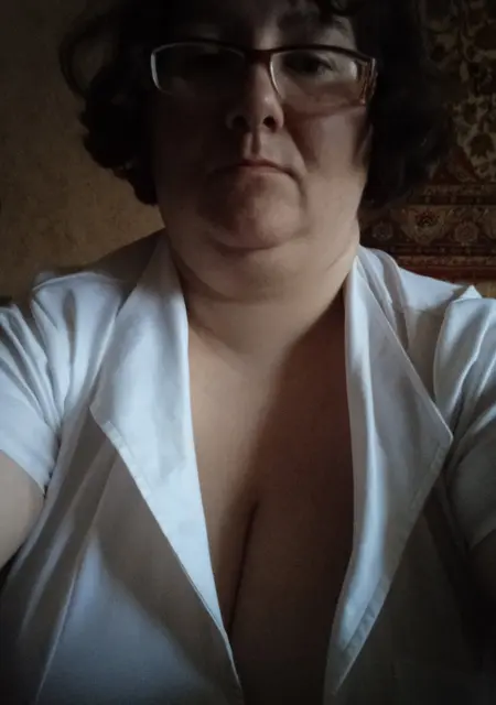 Я Ирина, 43, знакомлюсь без обязательств в Калининграде