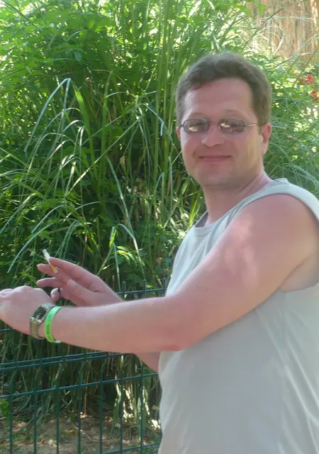 Андрей из Обнинска, ищу на сайте постоянные отношения