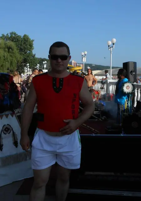 Михаил из Семикаракорска, мне 45, познакомлюсь на одну ночь