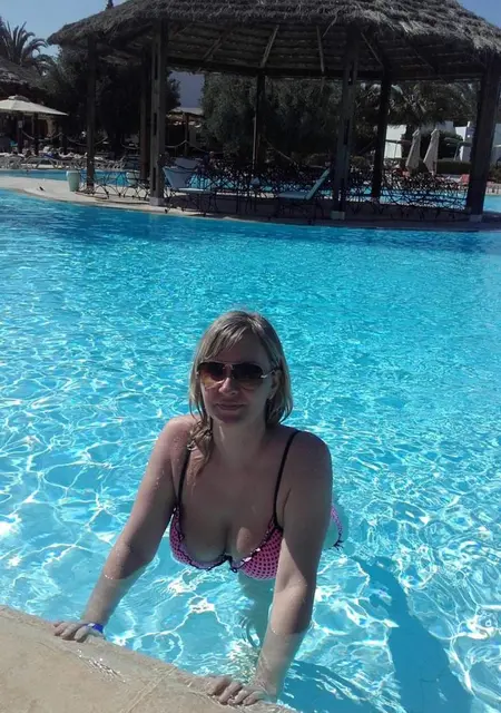 Я Наташа, 42, из Королева, ищу знакомства без обязательств