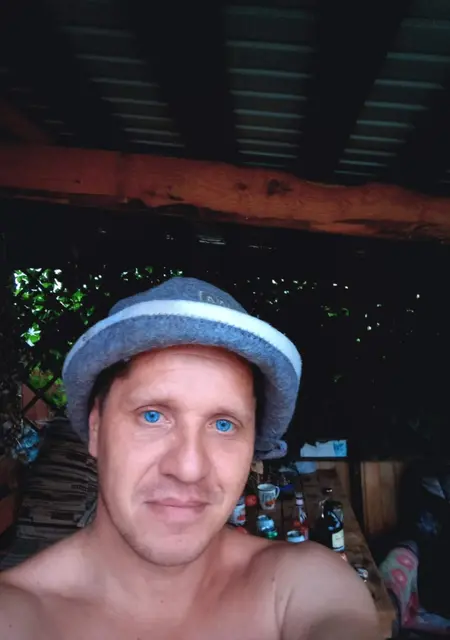 Владимир из Тюмени, мне 41, познакомлюсь для общения