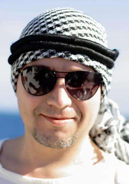 Я Олег, 49, знакомлюсь без обязательств в Сургуте