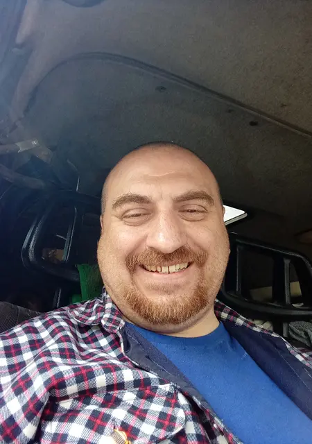 Антон из Самары, мне 45, познакомлюсь на одну ночь