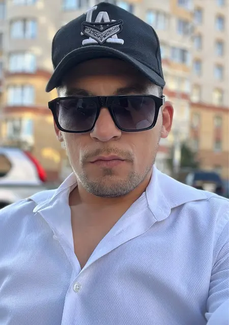 Субхан из Тамбова, мне 31, познакомлюсь для общения