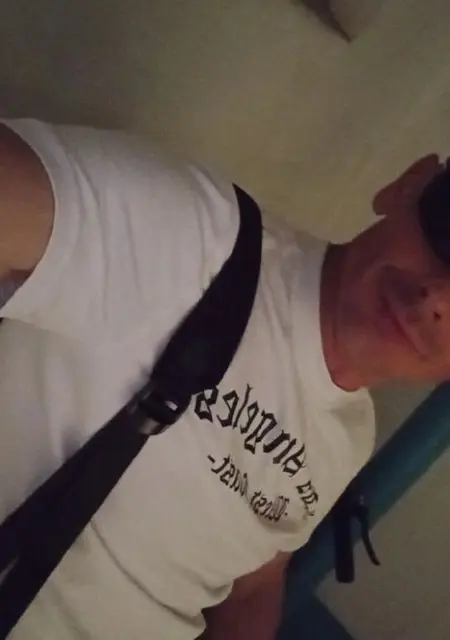 Мартин из Минусинска, ищу на сайте знакомства на одну ночь