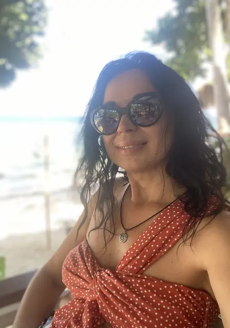 Я Olya, 47, из Калуги, ищу знакомство для приятного времяпровождения