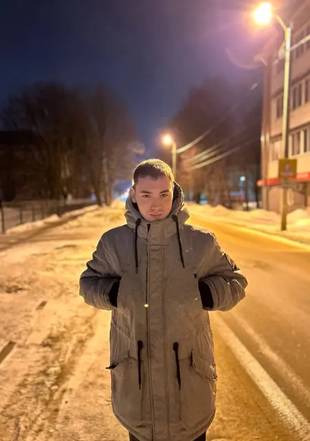 Я Андрей, 23, из Новомосковска, ищу знакомство для постоянных отношений